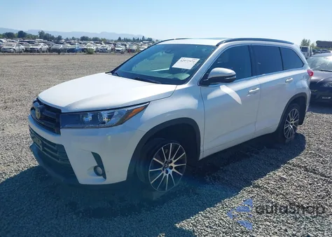 2017 Toyota Highlander Se из США, поврежденный, VIN 5TDJZRFH7HS408063